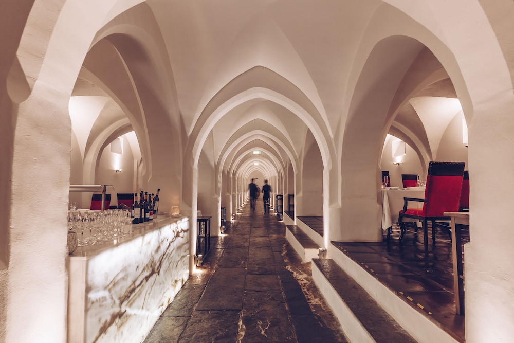 Convento Do Espinheiro Historic Hotel & Spa 41/71