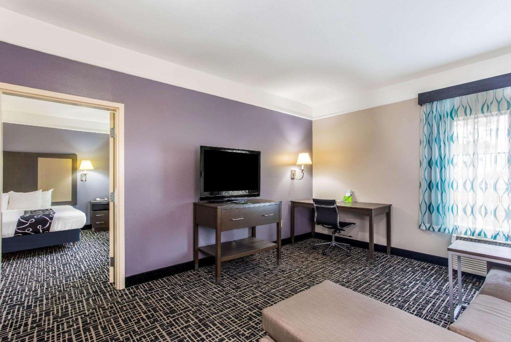 Family Suite, Deluxe, King Bed