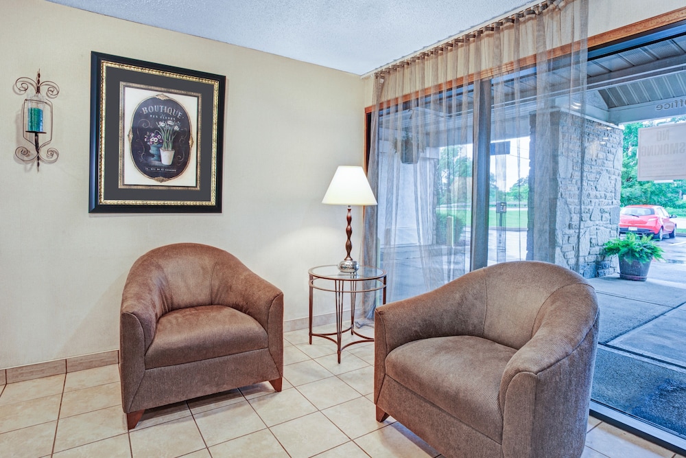 WestSpring Inn - Westlake Cleveland 24/36