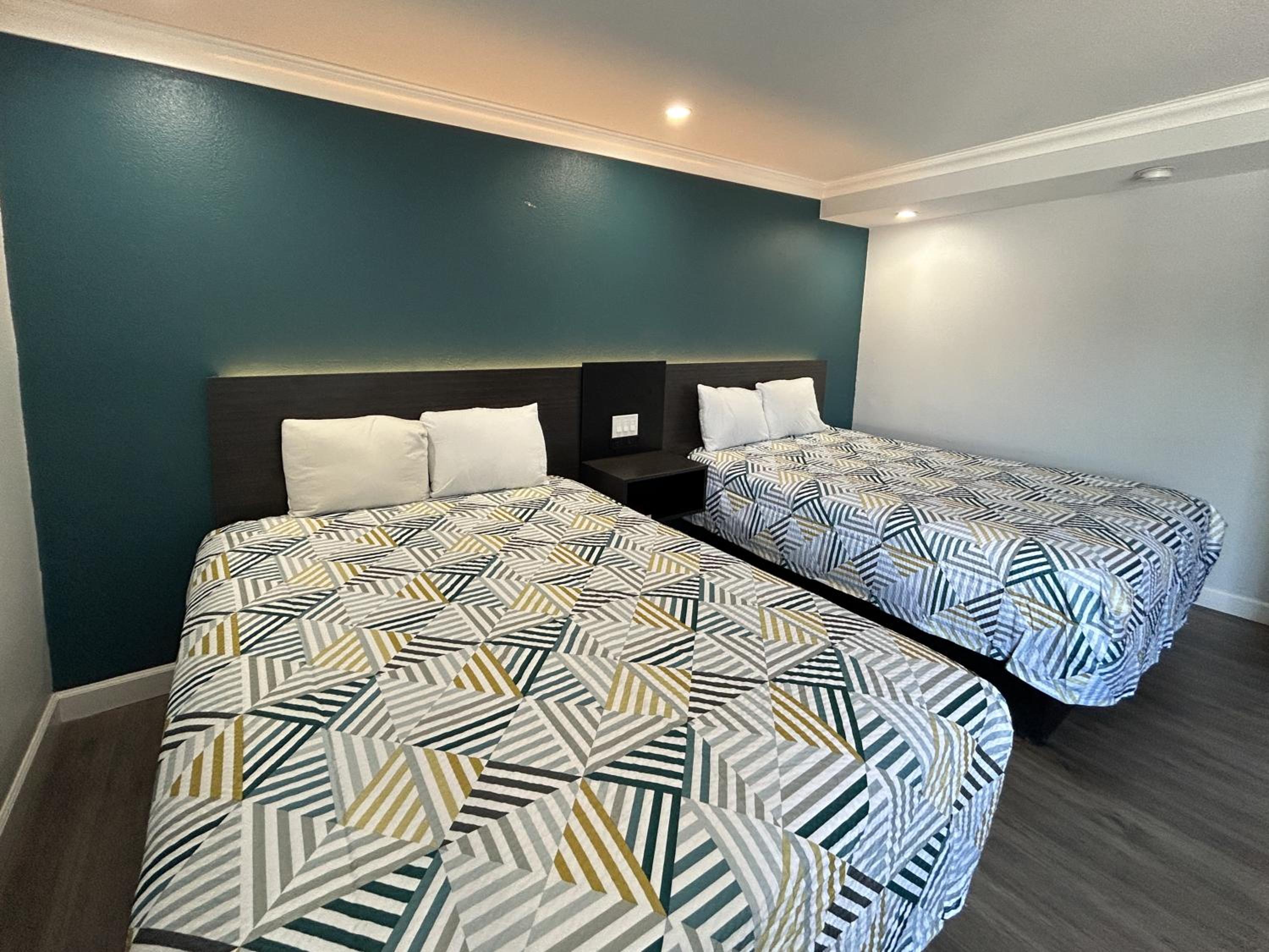 Studio6 Suites Buena Park, CA – Anahiem/Near Maingate Knotts 13/33
