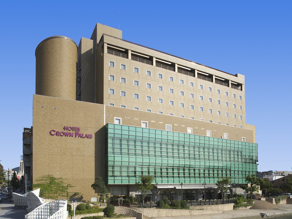 Crown Palais Kokura 4/56