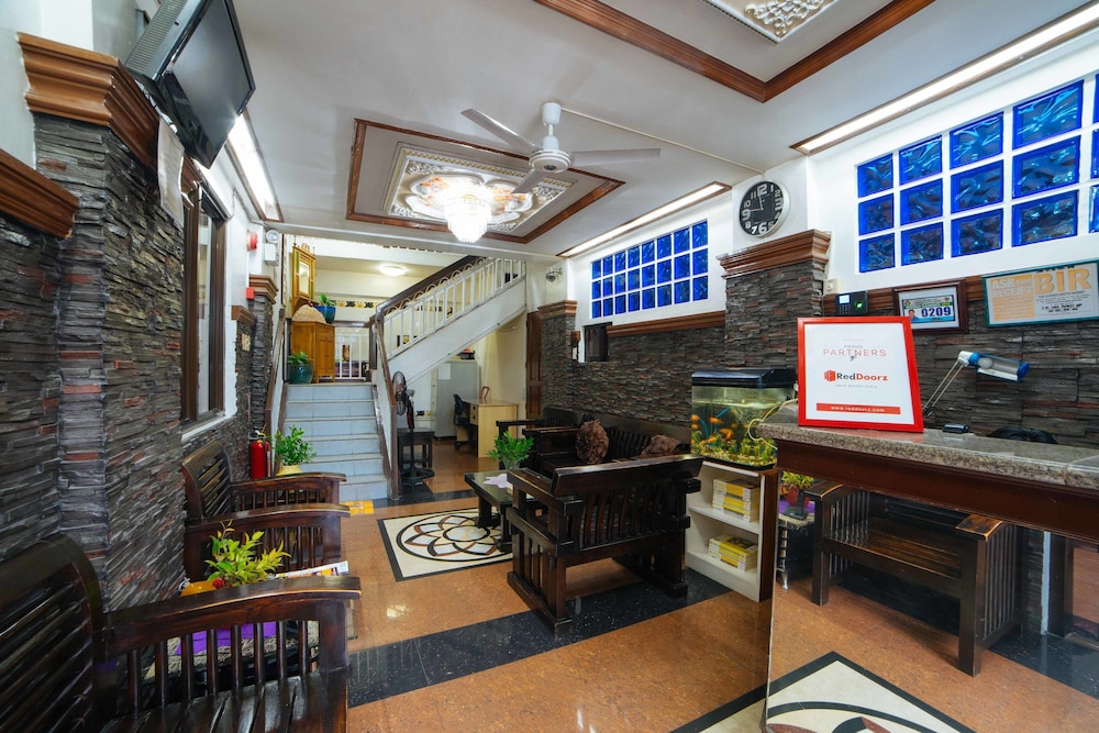 L Mansion 2 Palanan Makati City 15/18