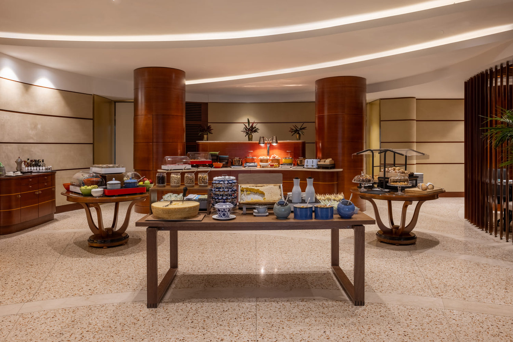 Unahotels Cusani Milan 46/69