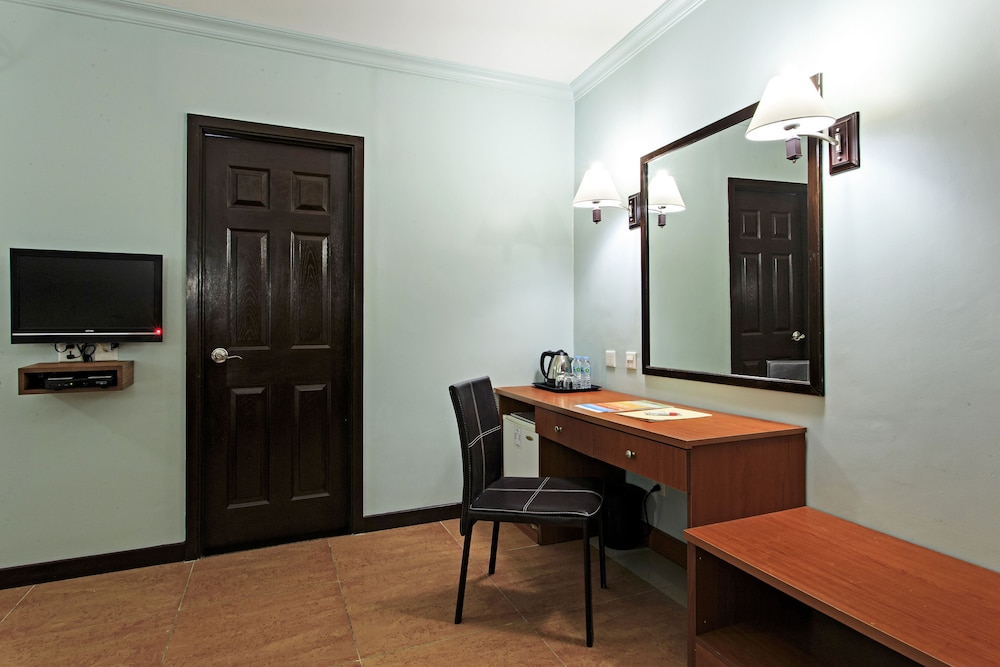 The Orchard Cebu Hotel & Suites 44/54