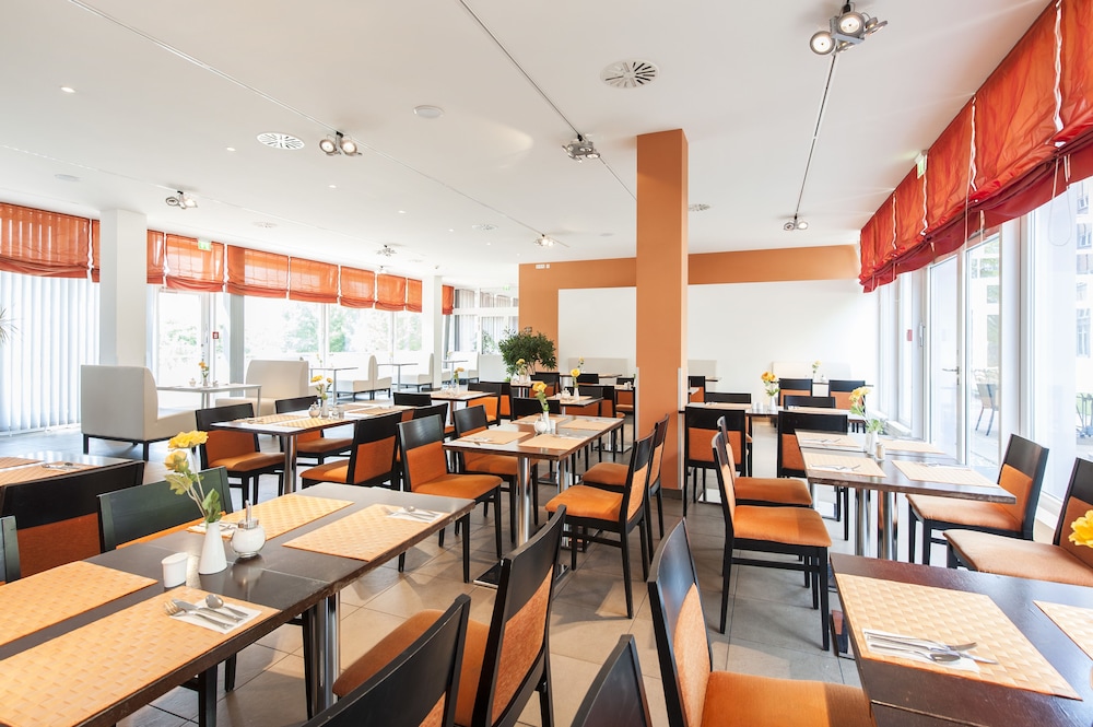 Azimut Hotel Munich 38/50