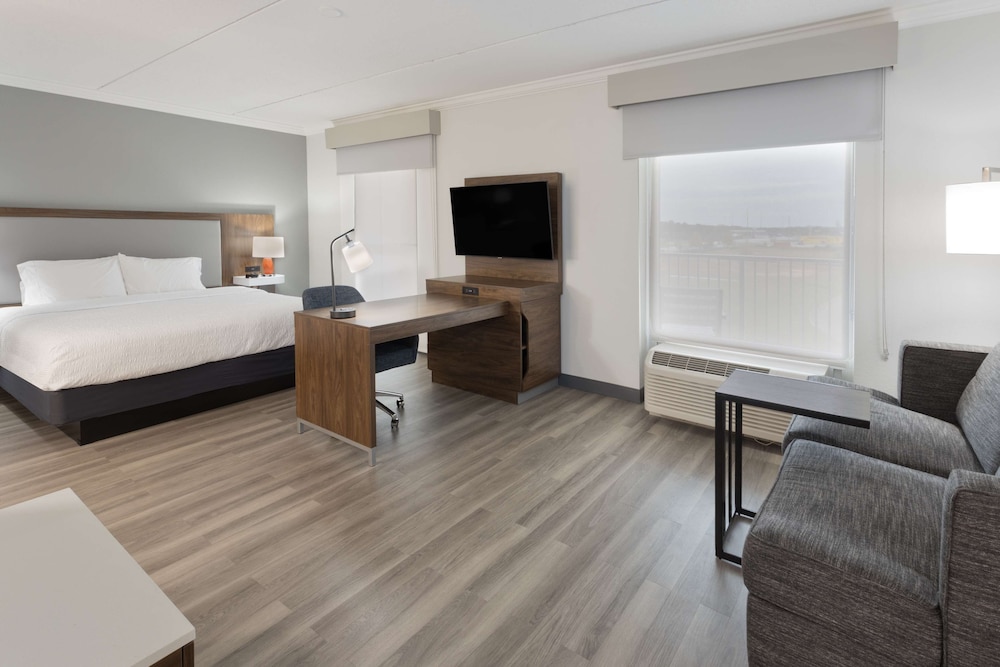 Suite, King Bed