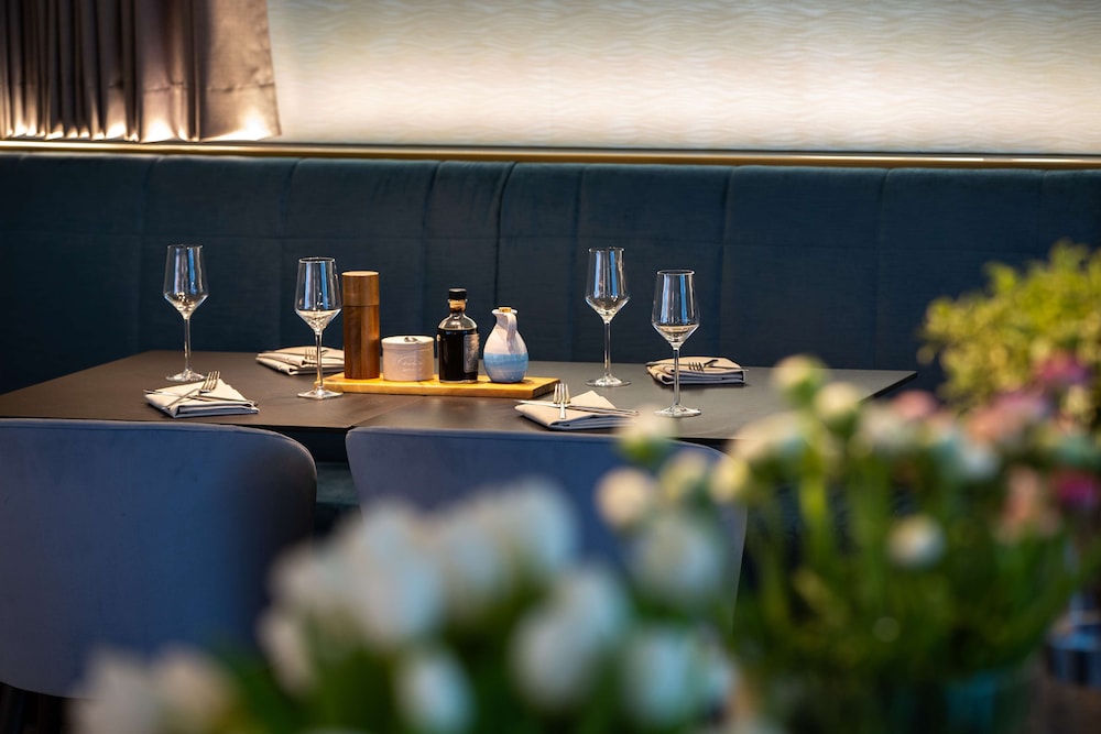 Radisson Blu Hotel Cologne 74/77