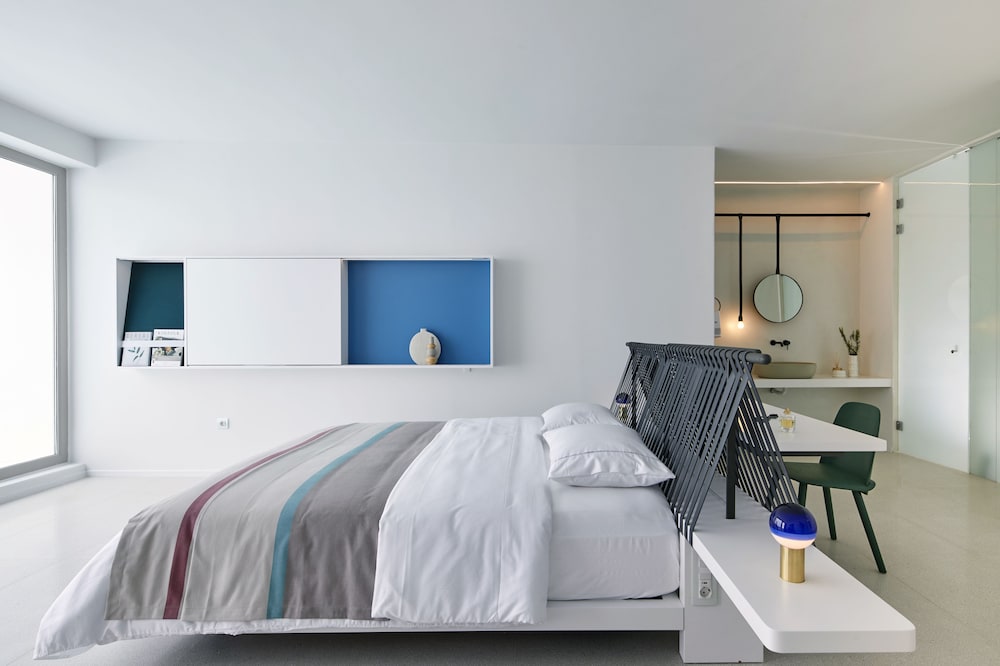 Alti Santorini Suites - Adults Only 16/39