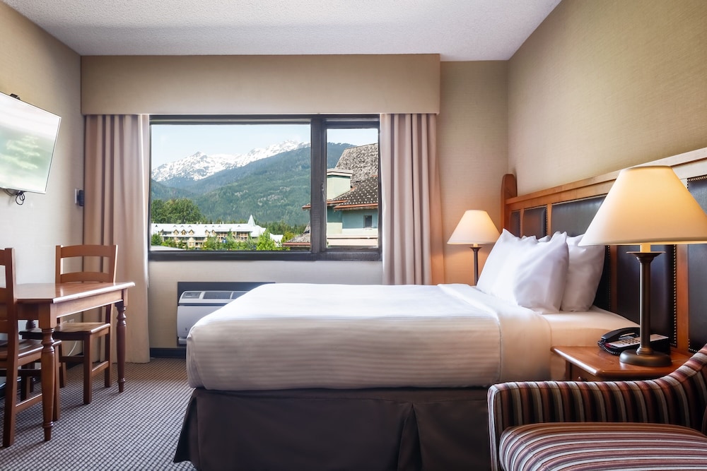 The Blackcomb Lodge 20/27