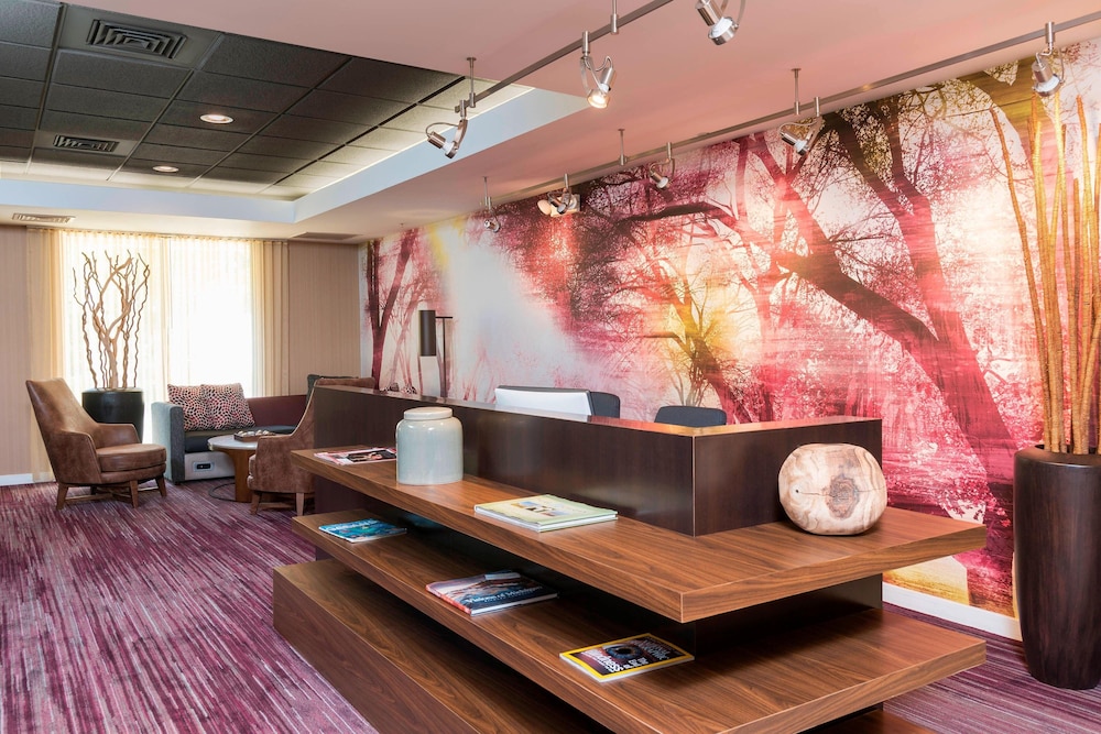 Courtyard By Marriott Traverse City 37/47