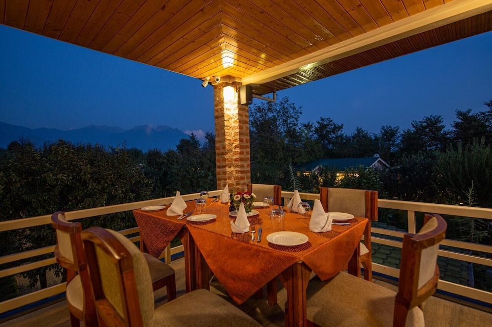 The Orchard Retreat & Spa Srinagar 36/50