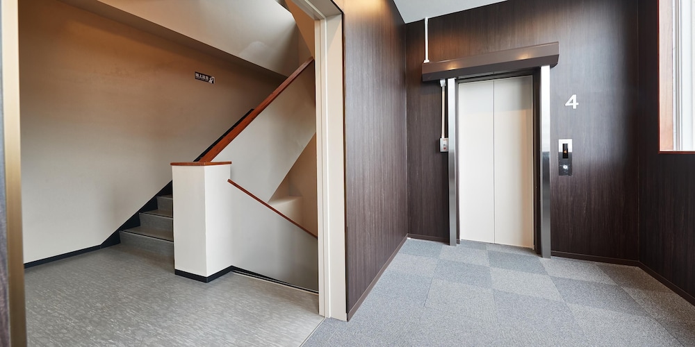 Crown Hotel Okinawa Annex 24/50