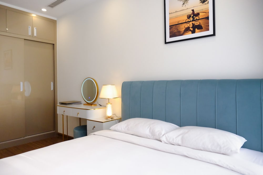 2 BEDROOMS, APARTMENT