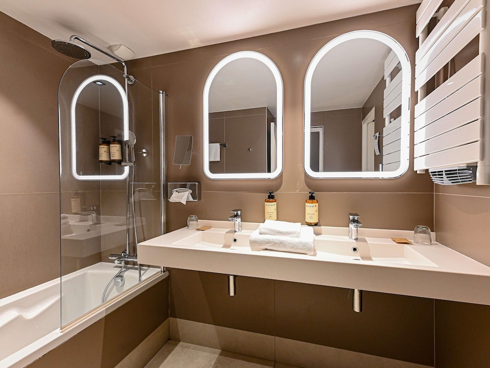 MERCURE BLOIS CENTRE 73/74