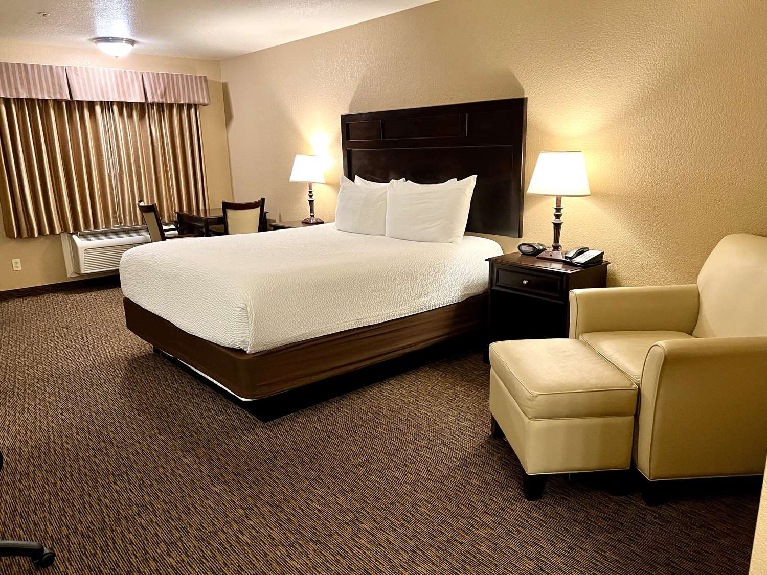 Room, King Bed, Large
