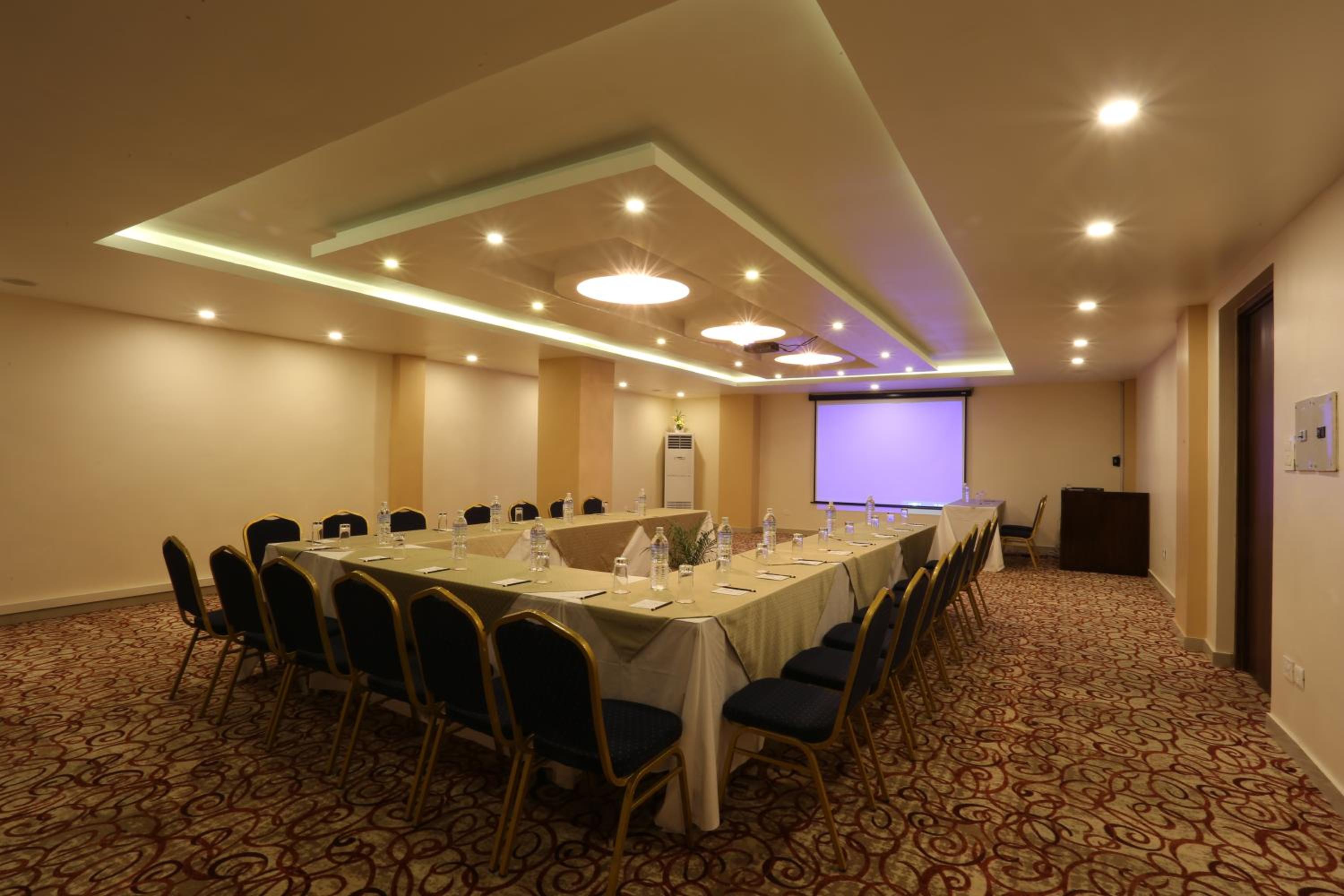 Yatri Suites and Spa, Kathmandu 56/59