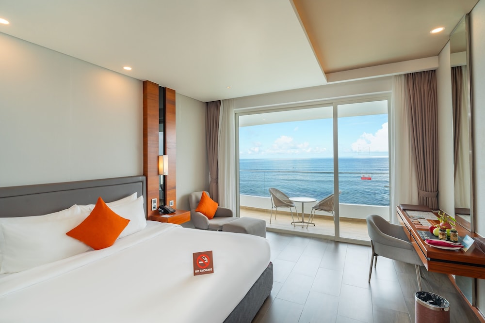 CLASSIC, DOUBLE BED, OCEAN VIEW
