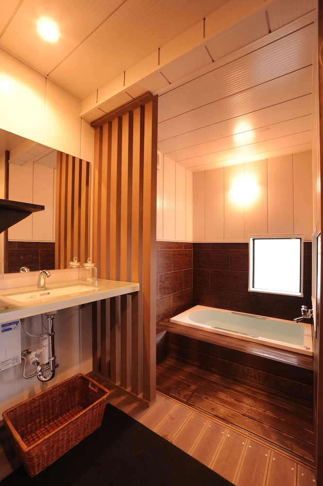 Hirayama Onsen Ueda-ya 12/32