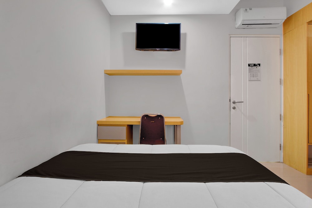 Hotel O near Taman Sriwedari formerly Indria Inn 18/42