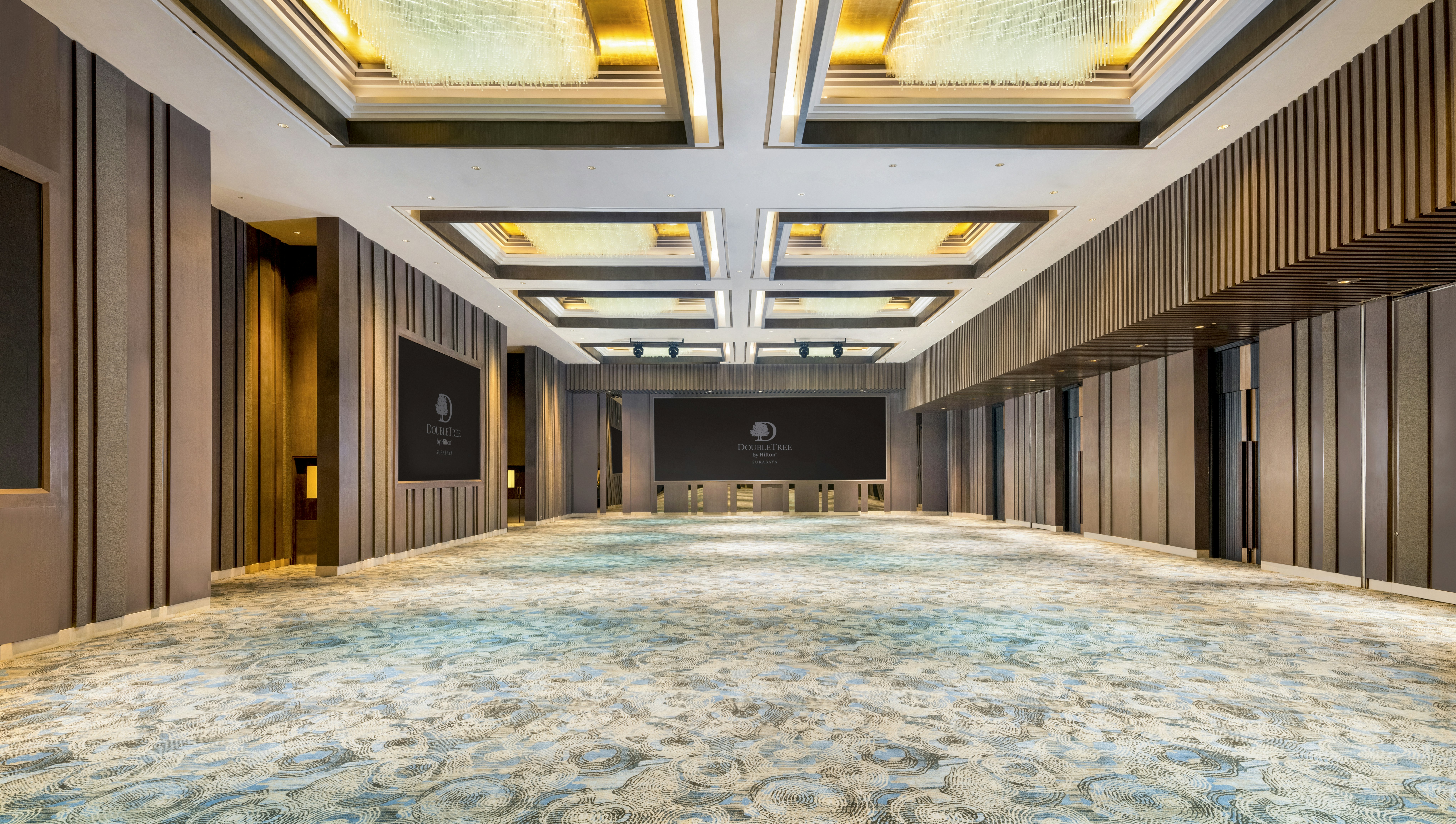 Doubletree By Hilton Surabaya 73/74