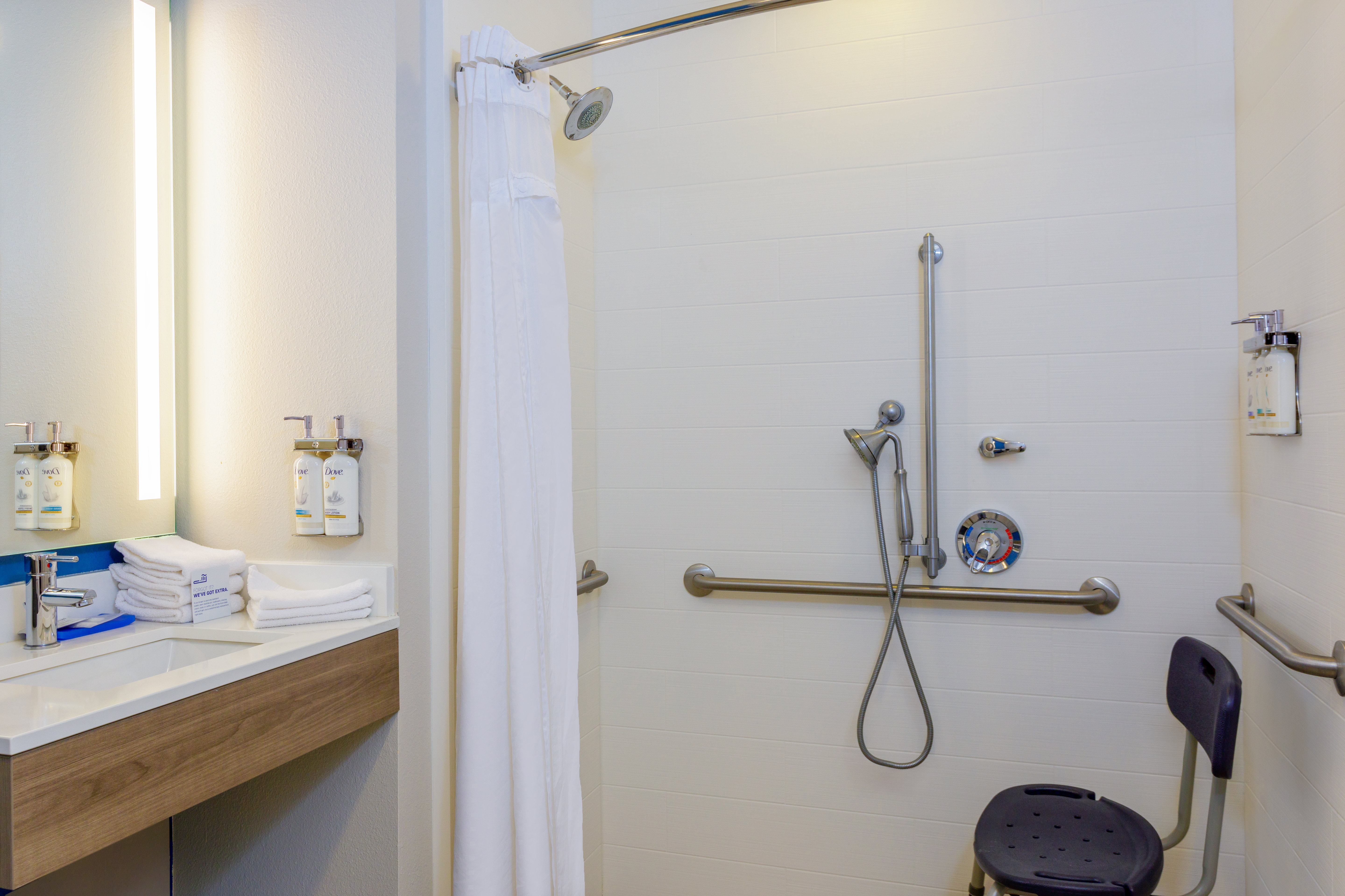 Holiday Inn Express Orlando Ocoee East 50/50