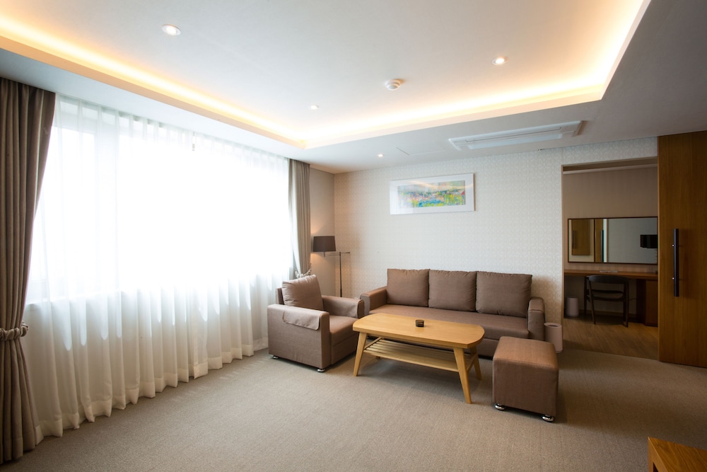 Dong Gyeong Hotel 43/64