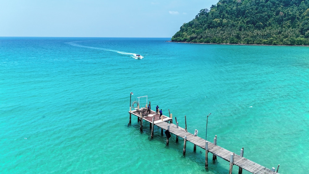 Ko Kut Ao Phrao Beach Resort 49/50