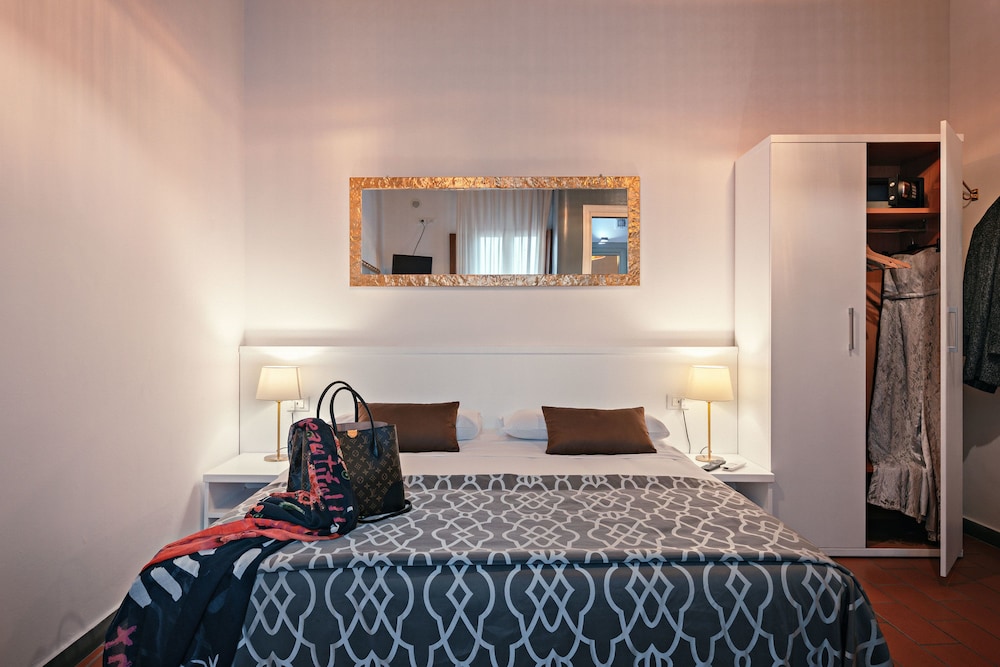 SETTE ANGELI ROOMS 31/72