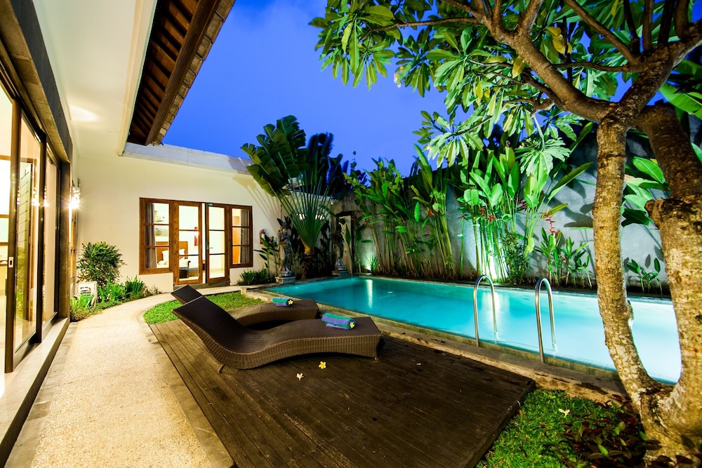 Swiss-Belvillas Umalas 42/50