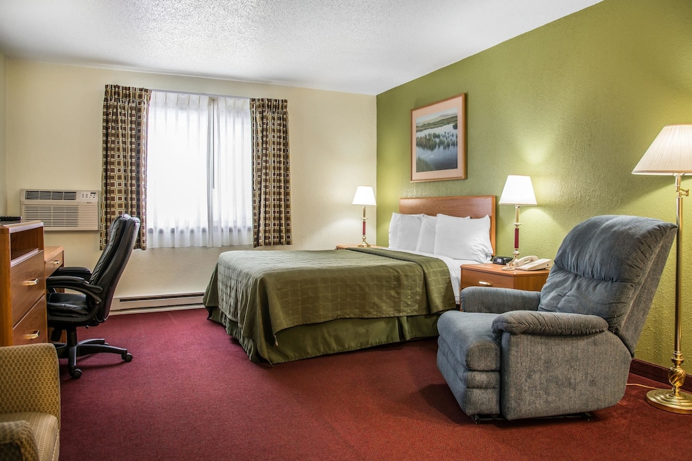 Hudson Inn & Suites (ex Quality Inn) 19/38