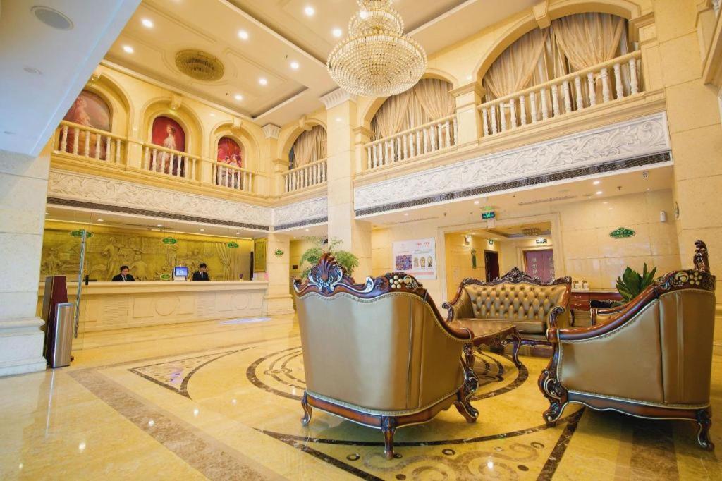 Vienna Hotel (Yangzhou Wenchang Pavilion) 11/40