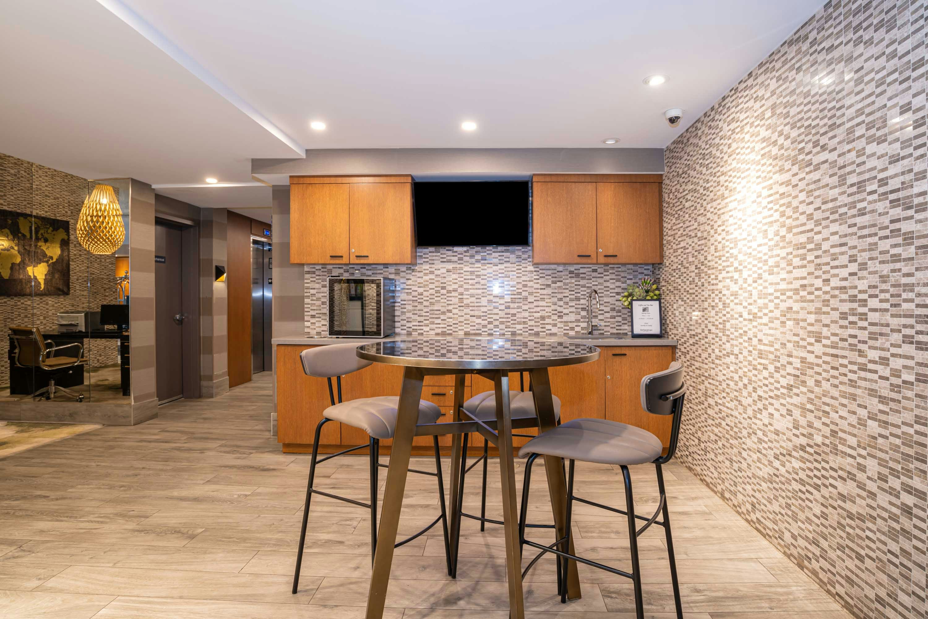 Sandman Hotel Hamilton 42/51