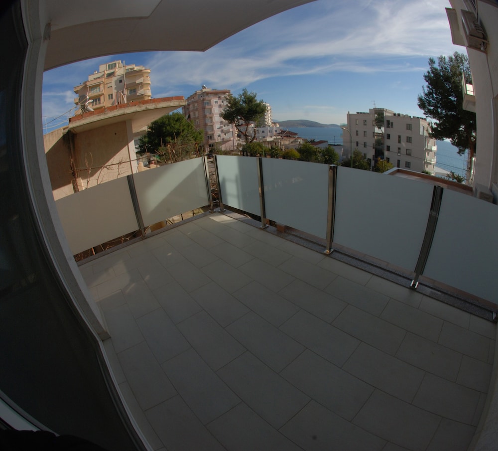 Nemesis Hotel 写真3