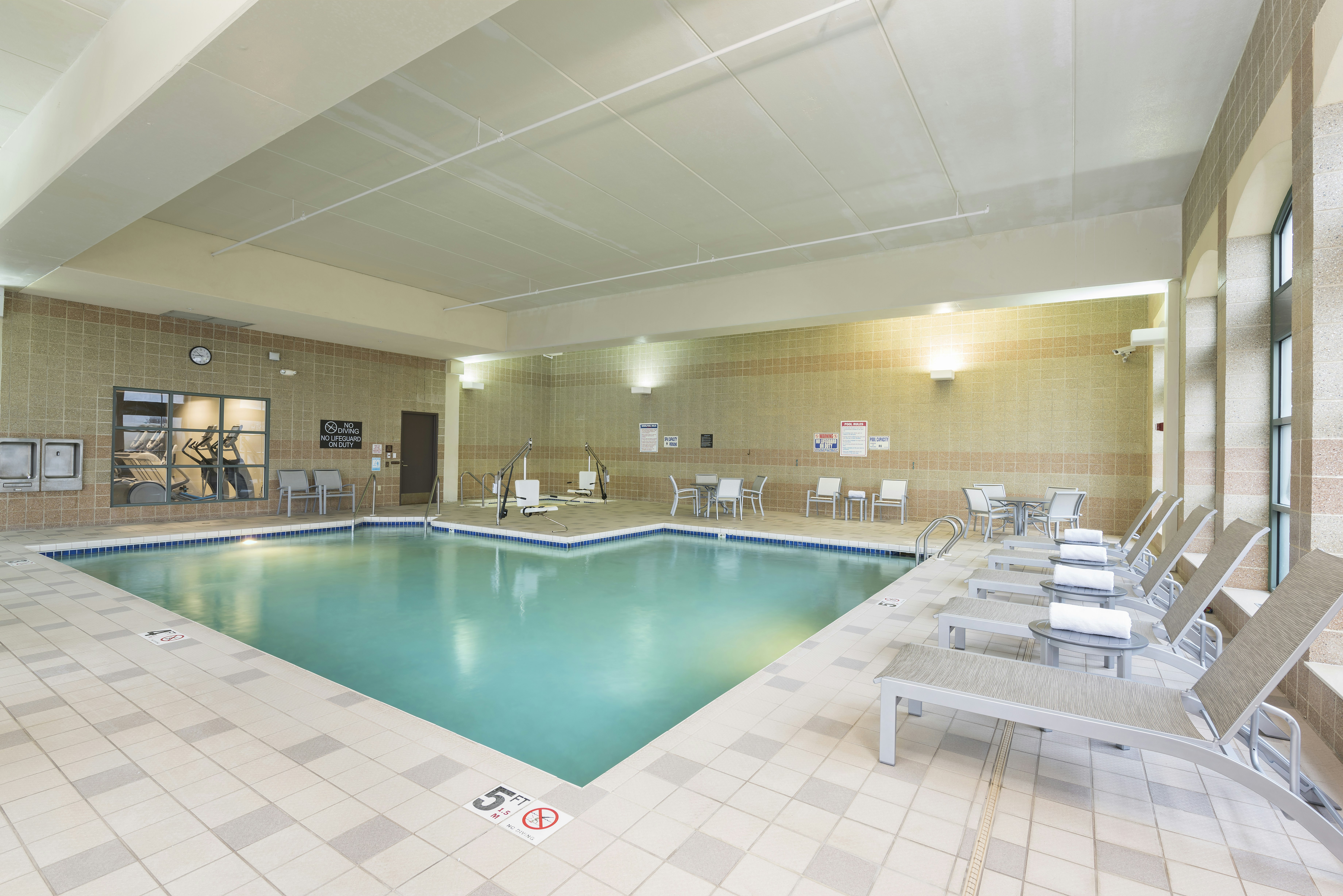 Doubletree By Hilton Pleasant Prairie Kenosha 19/48