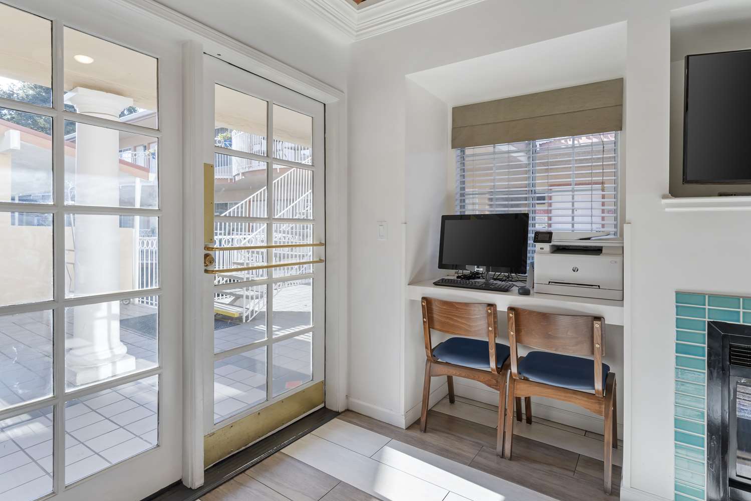 Best Western Plus Riviera 15/17