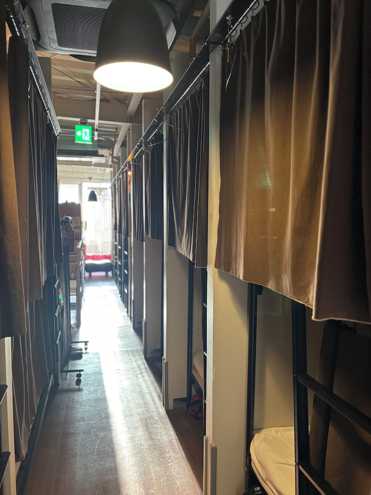 Chillulu Coffee & Hostel 43/55