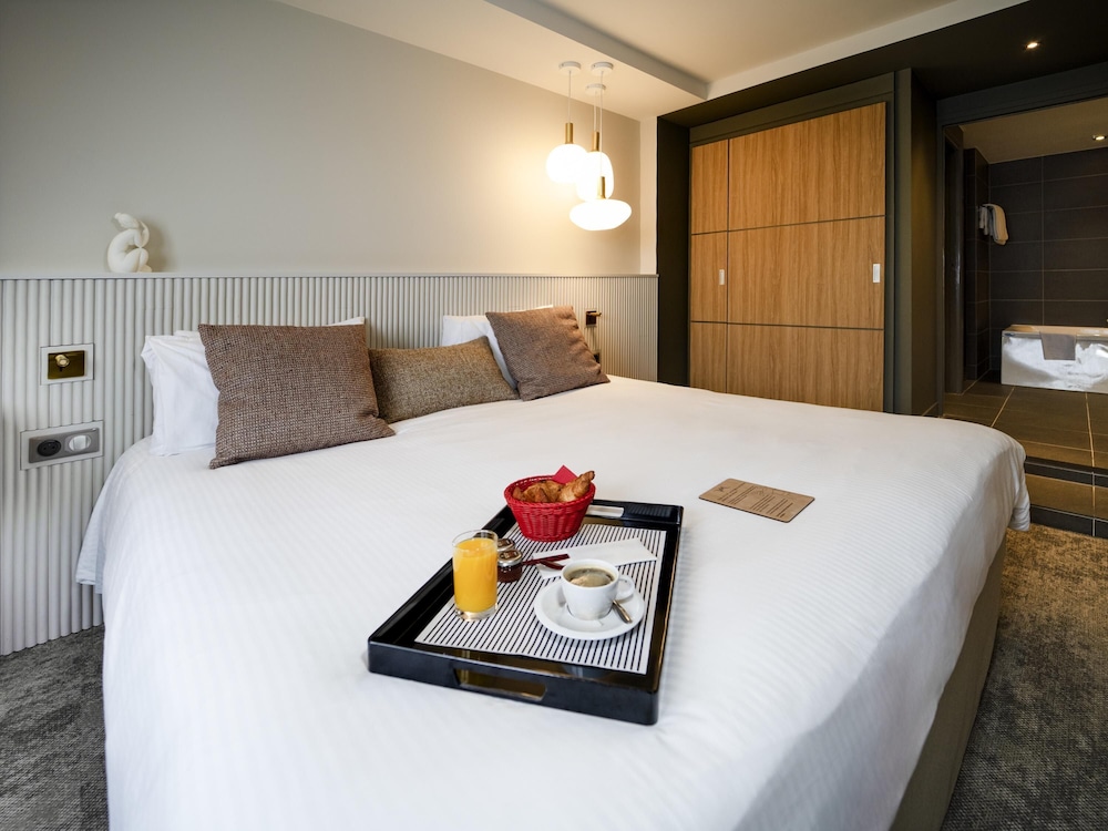 Mercure Bordeaux Lac Hotel 17/77