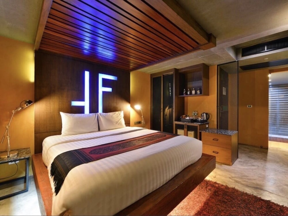 Fusion Suites 22/50