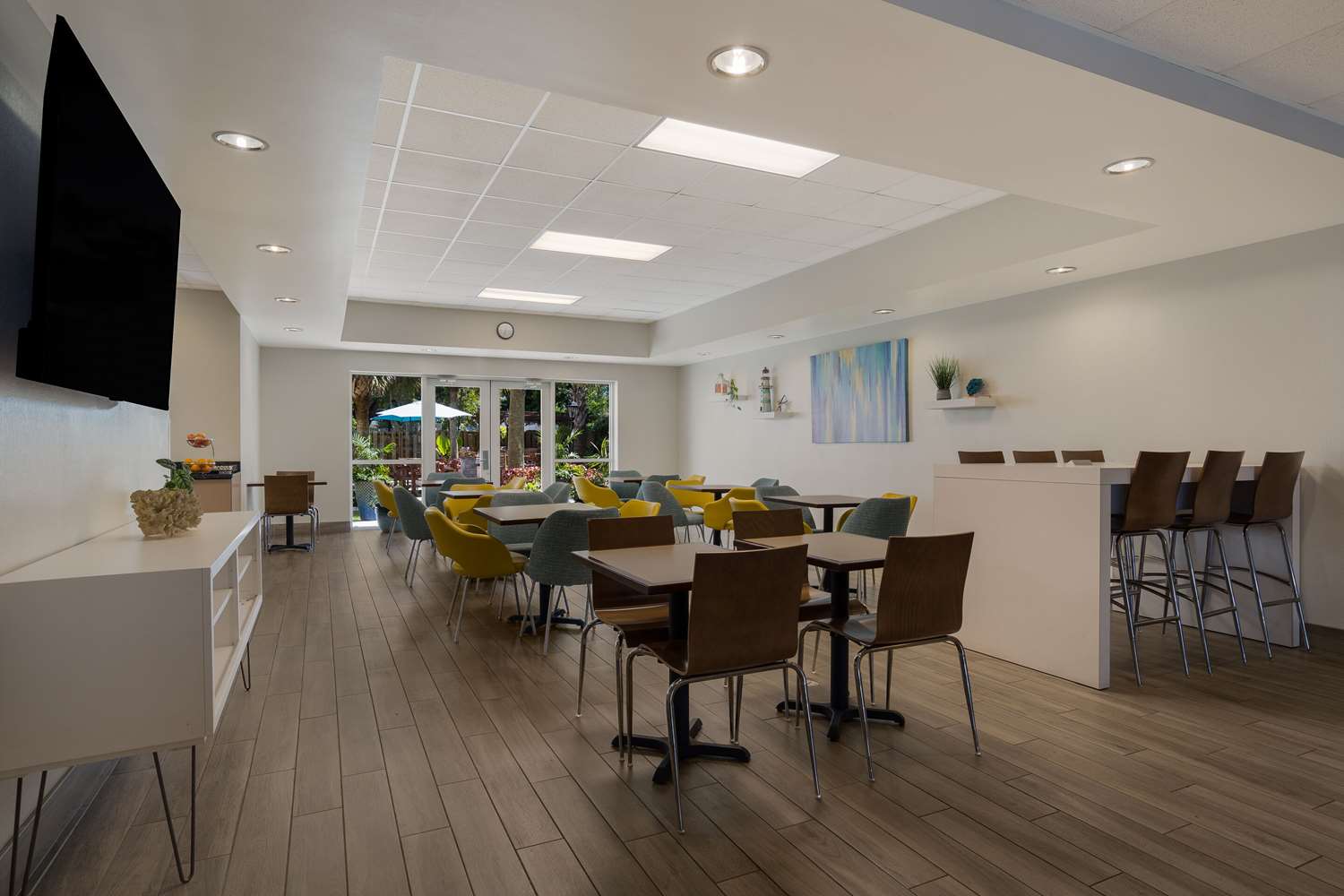 MainStay Suites Wilmington - University Area 11/16