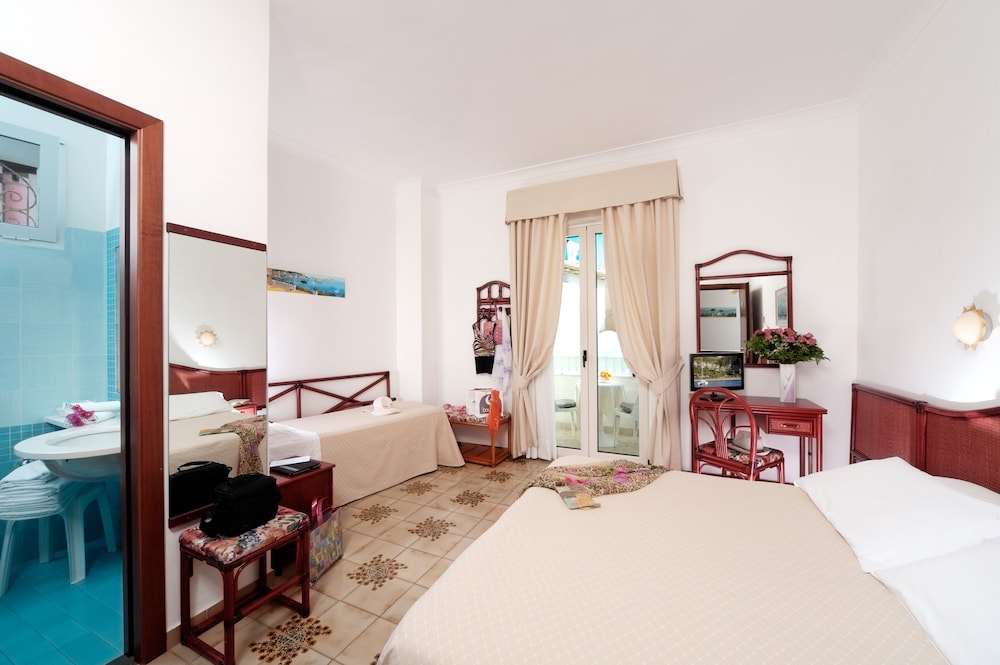 Hotel Ulisse 37/62