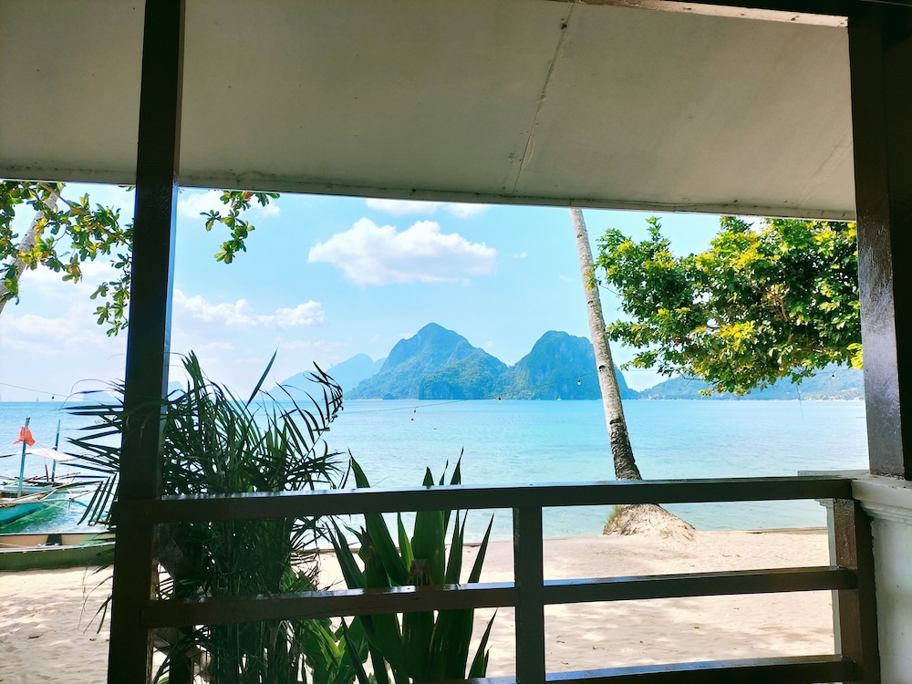 Orange Pearl Beach Resort 54/81