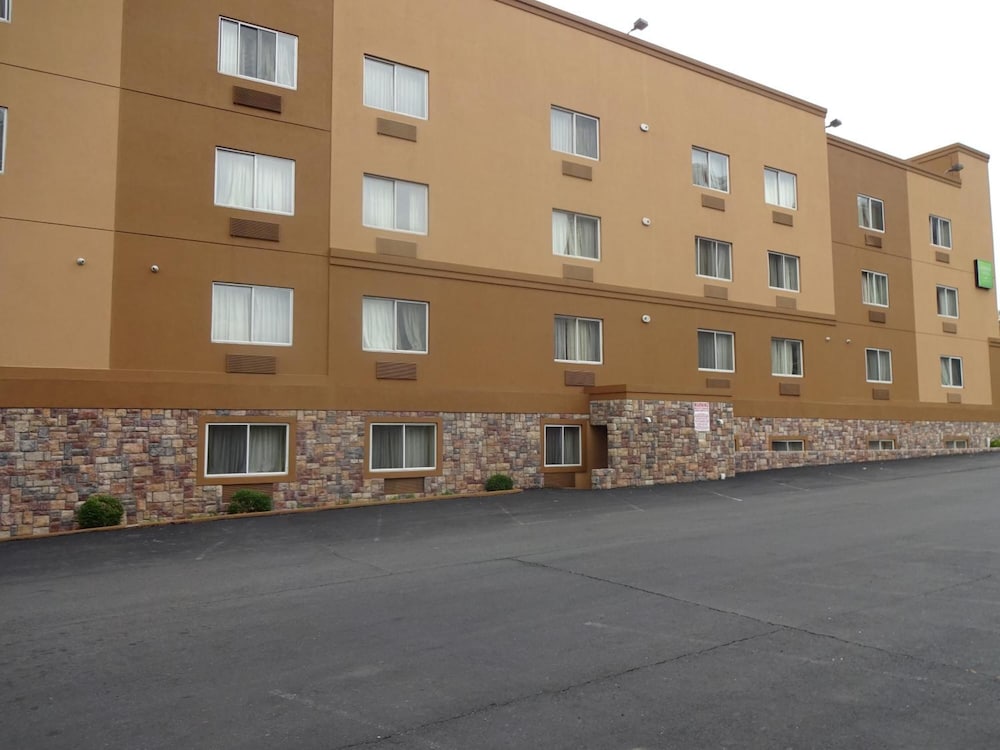 Sheridan Hotel 4/18