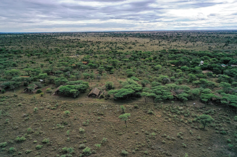 IKOMA TENTED CAMP 45/50