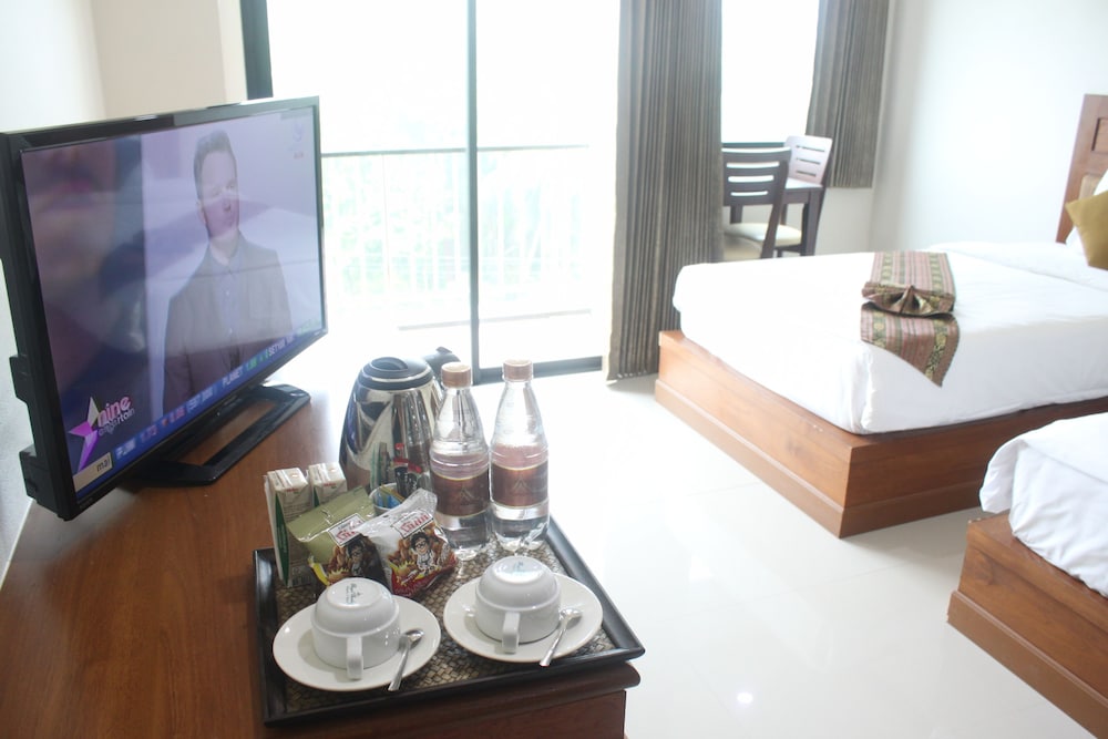 Airport Resort And Spa 59/69