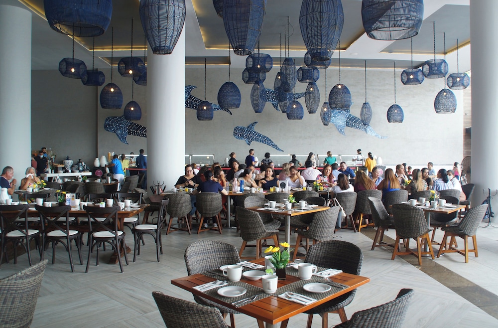 Royal Villas Resort Hotel 50/65