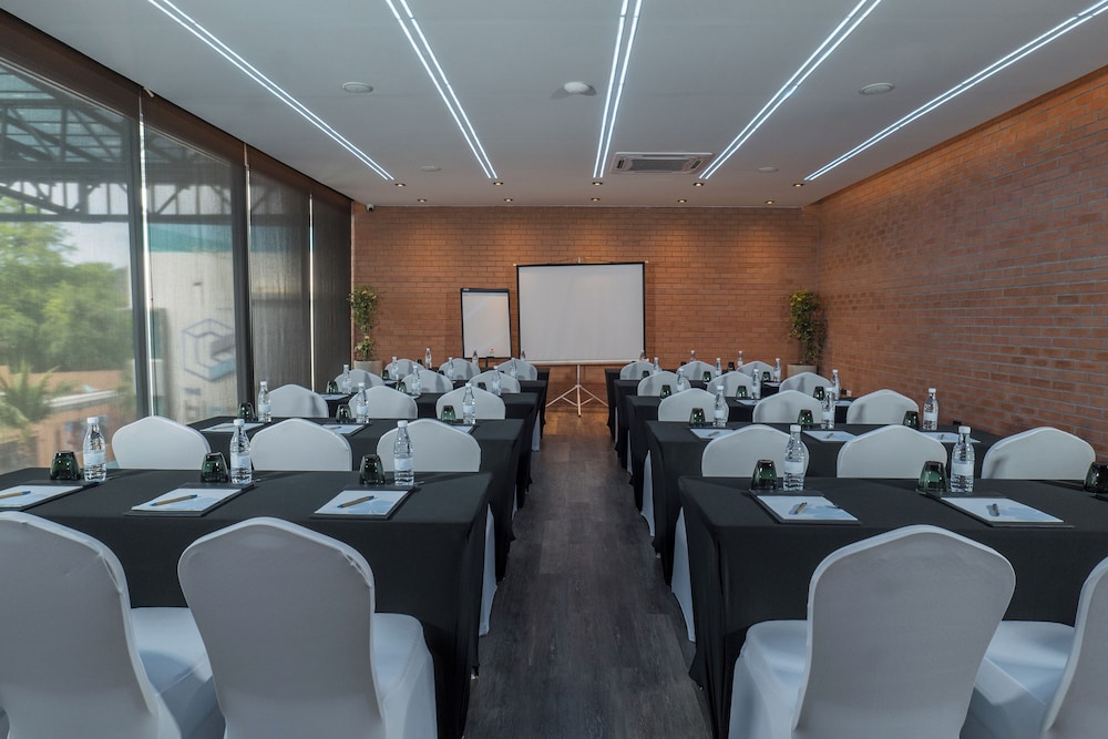 Hotel Clover Patong Phuket 63/75