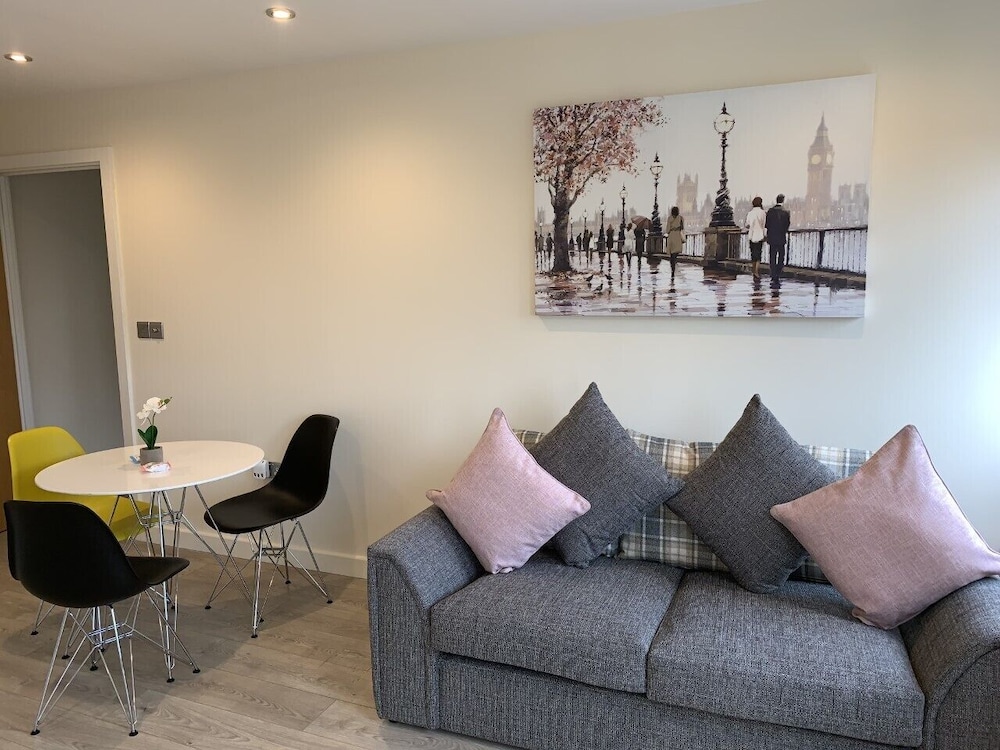 Morland House 31/50