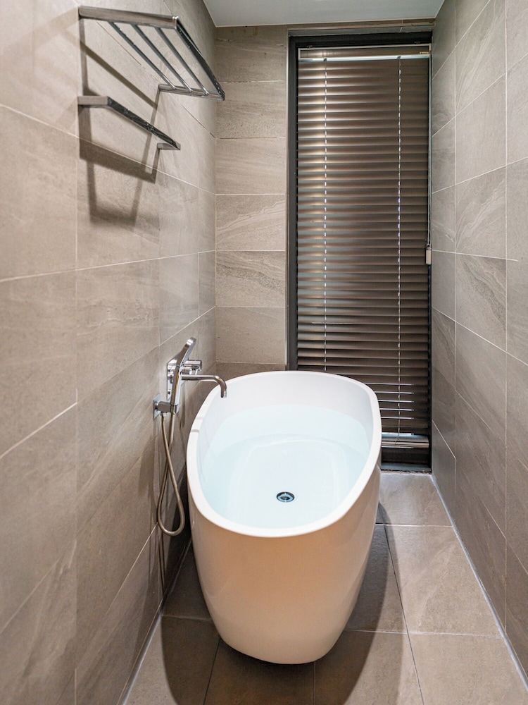 Hotel & Pool Villa Attirance 48/50
