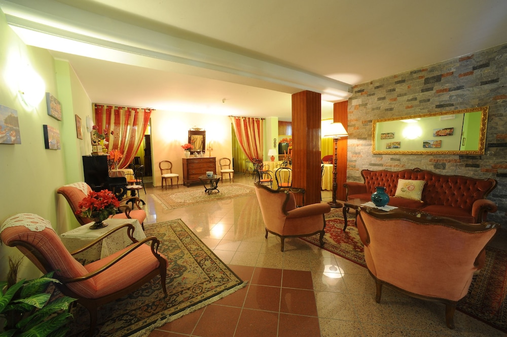 Hotel Cristallo 30/45