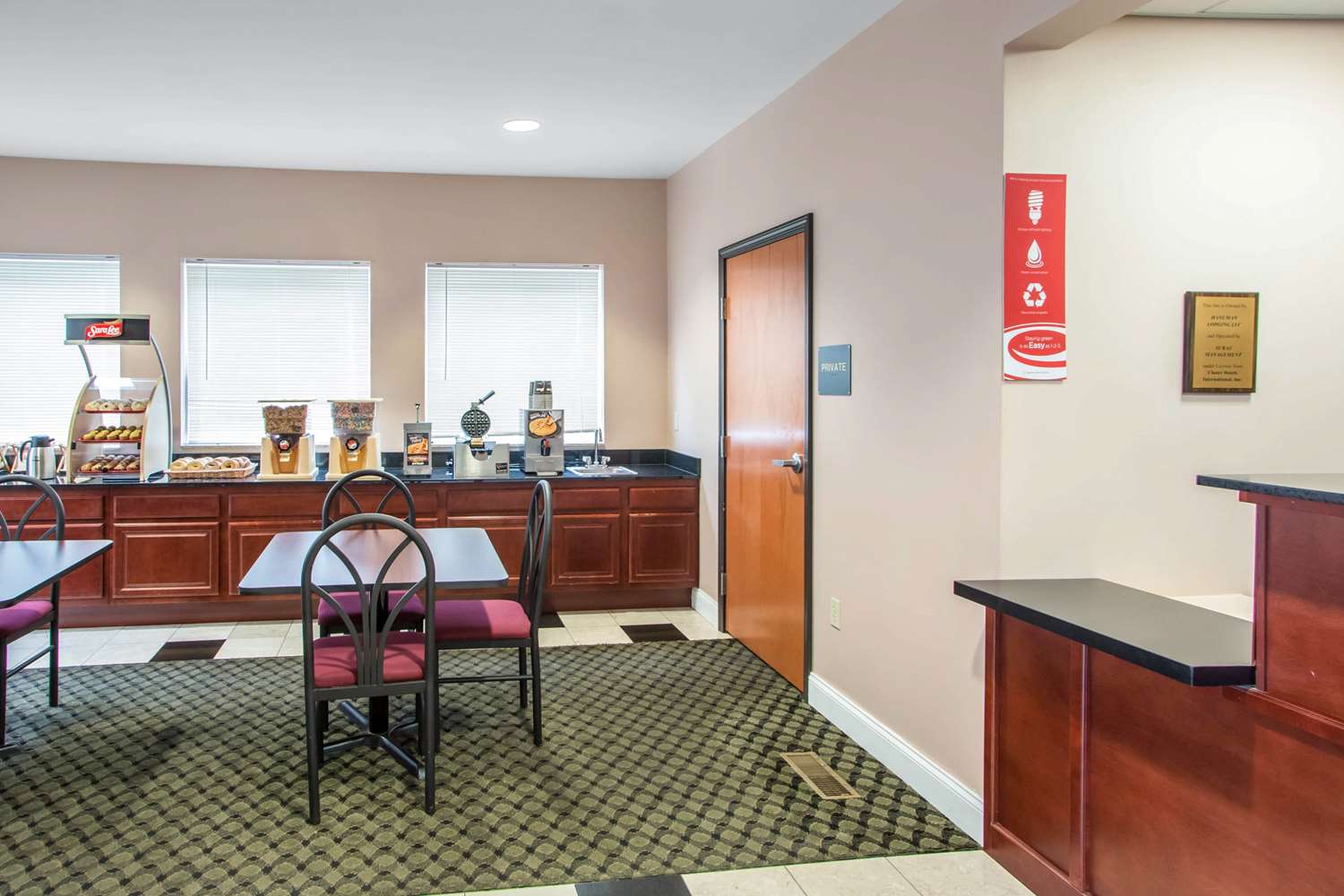 Econo Lodge Harrisburg Hershey 21/26